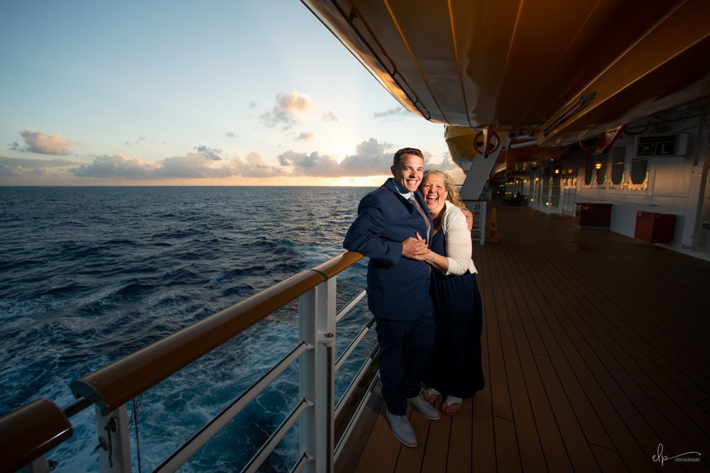 Disney-Cruise-Line-Family-Portrait-Photography.jpg