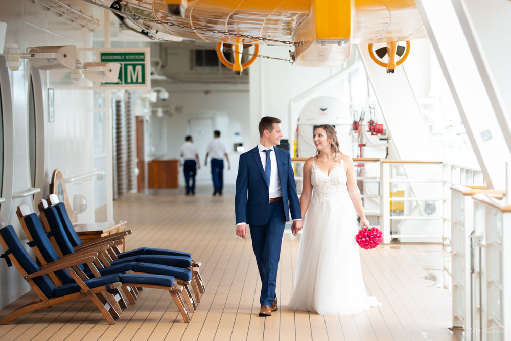 wedding photo ideas on disney cruise line