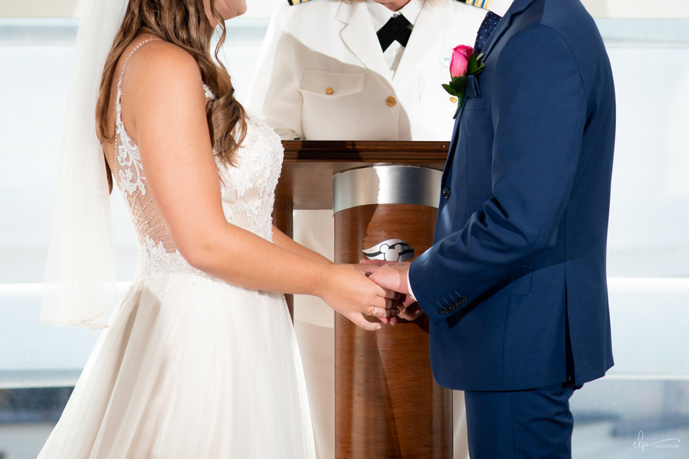 wedding ceremony photography in outlook lounge on disney cruise