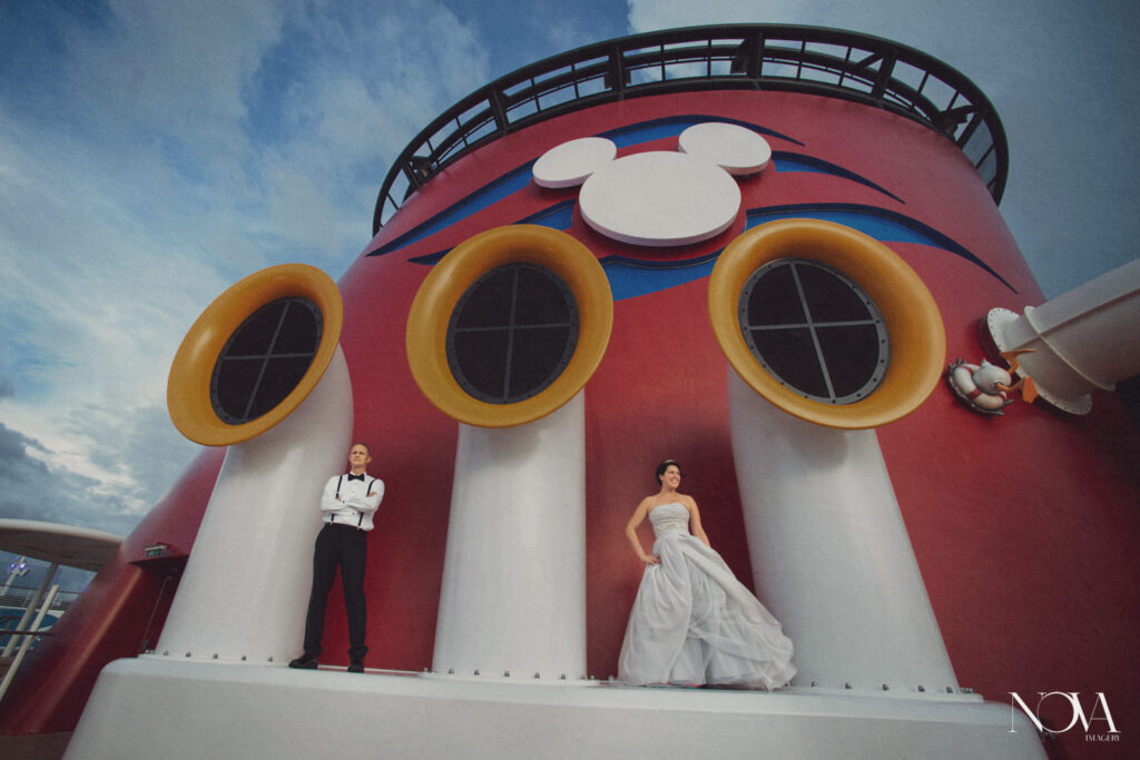 Nova Imagery captures Disney Cruise Line wedding photos.