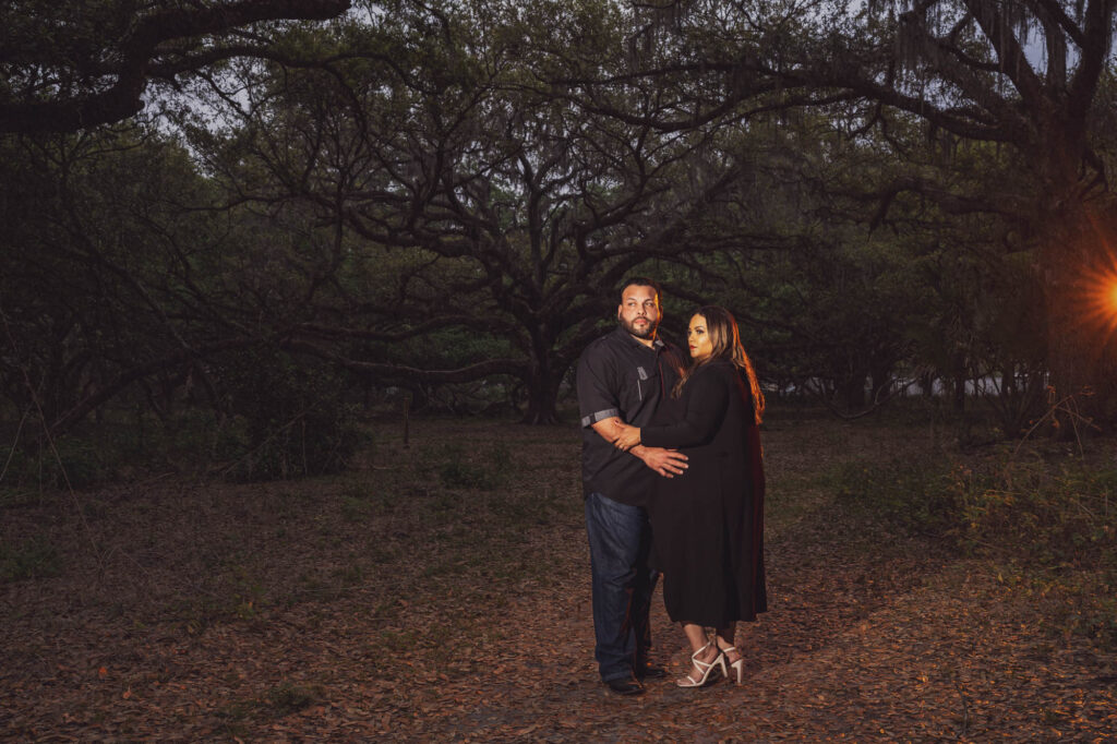 Scenic trails and lake at Lake Runnymede, a rustic Orlando engagement photo location.